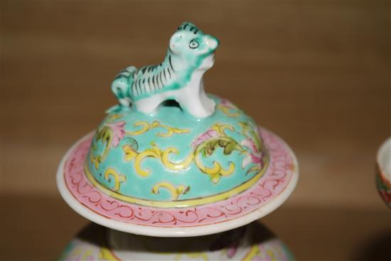 A Famille Rose vase, 4 others and a mug